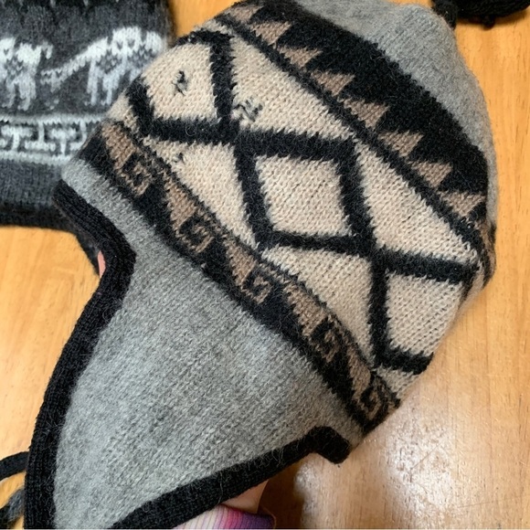 2pc Wool knit beanie bundle winter hats Llama reversible tan gray black tribal - Picture 8 of 12